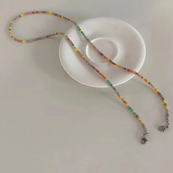 Colorful Bead-Glass-Necklace Bowlift