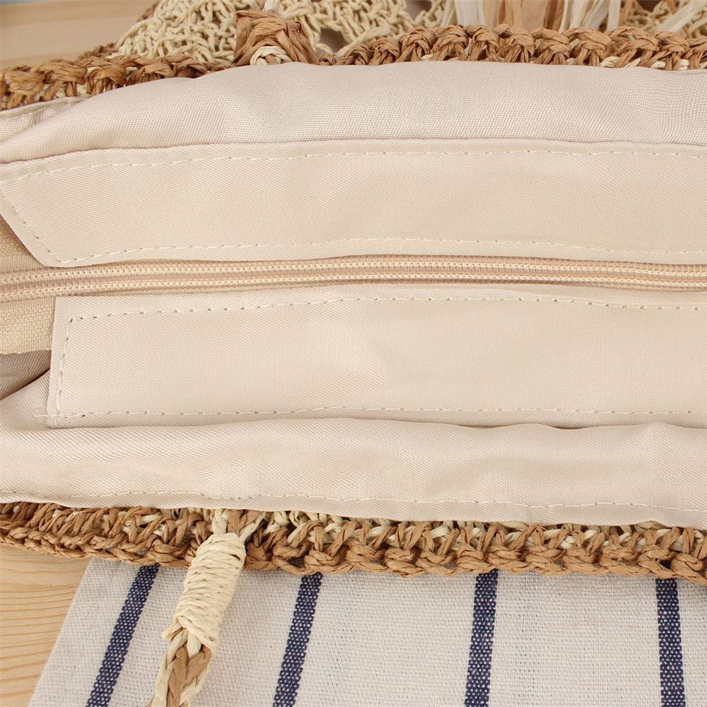 Handbag Made of Hand-Woven Natural Material with Appealing Tassel Detail Bowlift