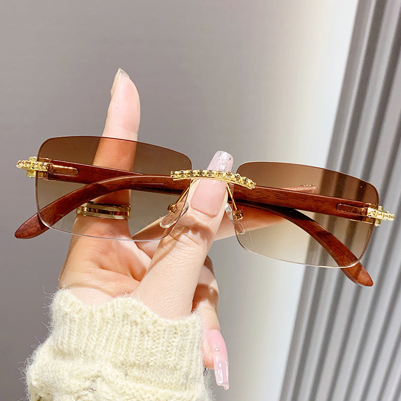Women's elegant sunglasses with unique frame Bowlift