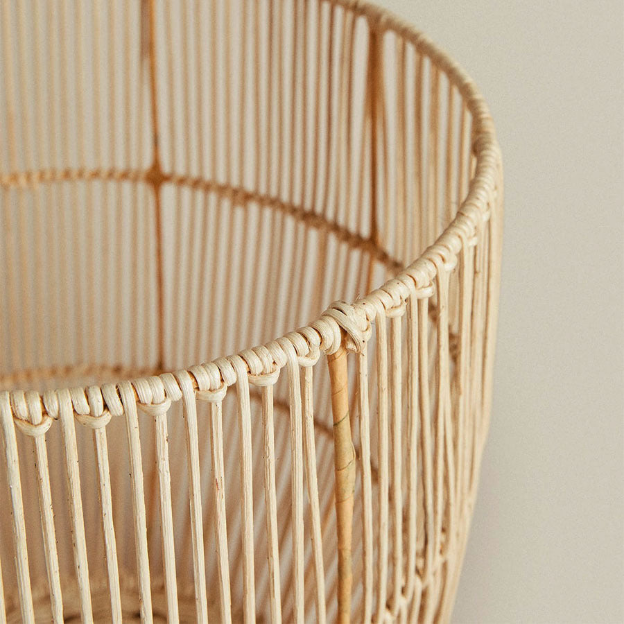 Handmade storage basket made of rattan Bowlift