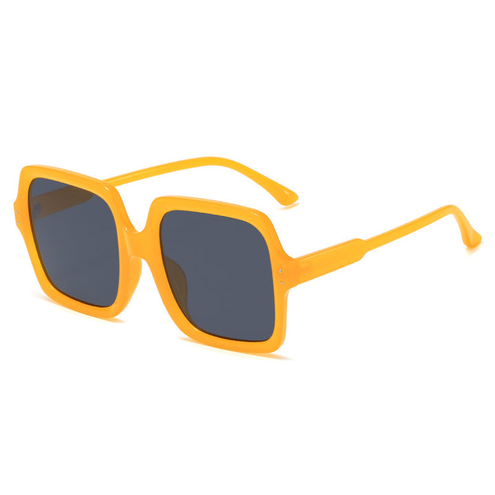 Women’s trendy oversized sunglasses with modern design Bowlift