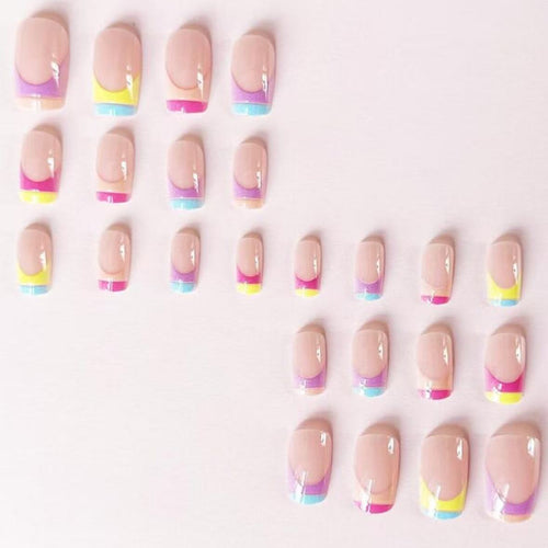 Artificial nail set with modern gradient tip design Bowlift