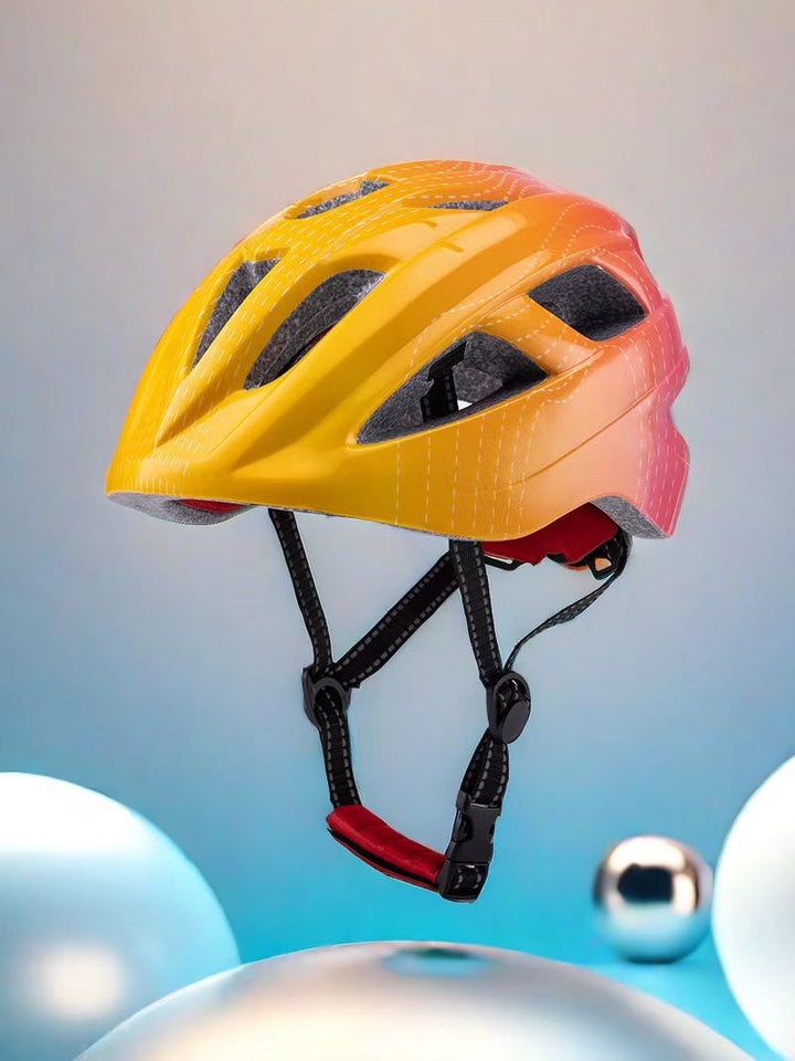 Lightweight Cycling Helmet Bowlift