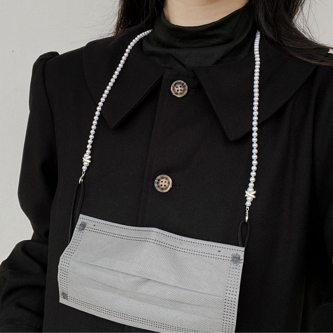 Elegant Pearl Beaded Eyewear Chain Bowlift