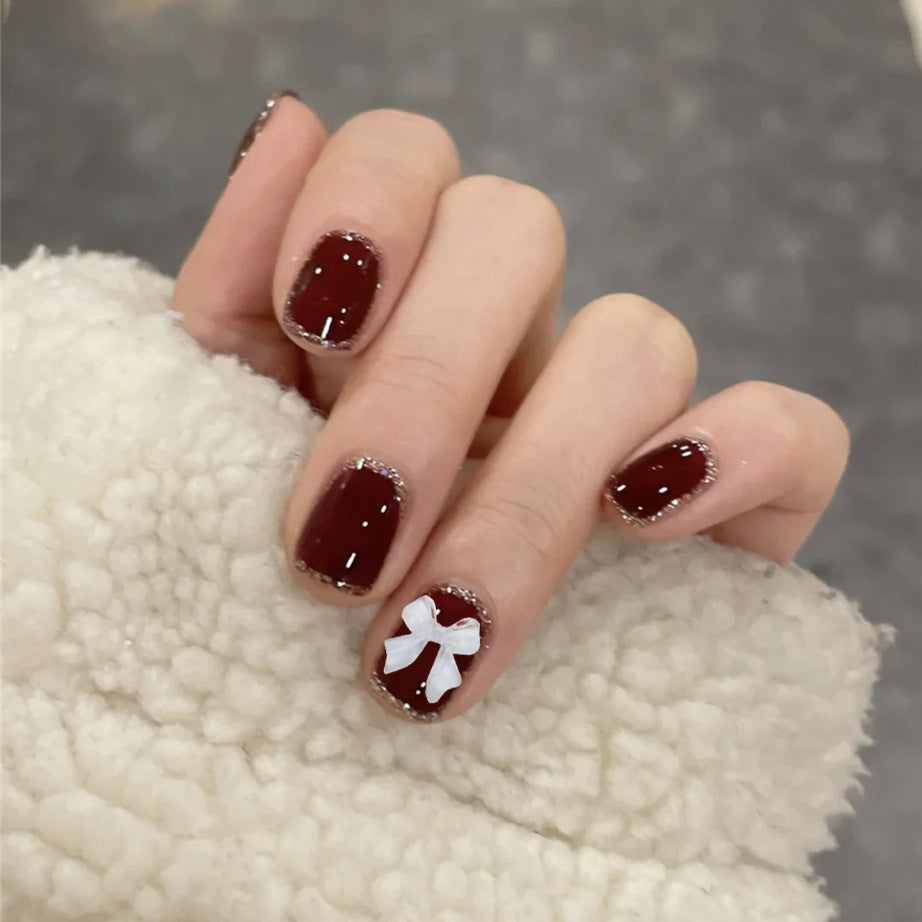 Elegant Nail Art with Gloss Finish Bowlift