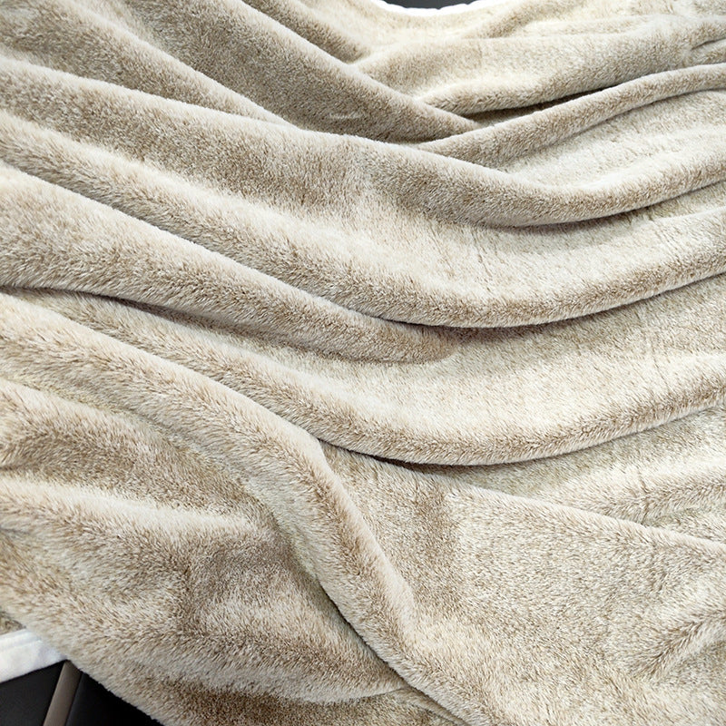 Women Ultra-Soft Plush Blanket with Stylized Checkered Pattern Bowlift