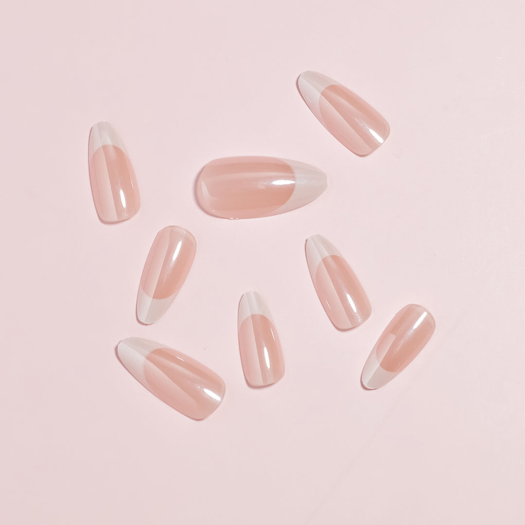 Elegant French Tip Nail Art Set Bowlift