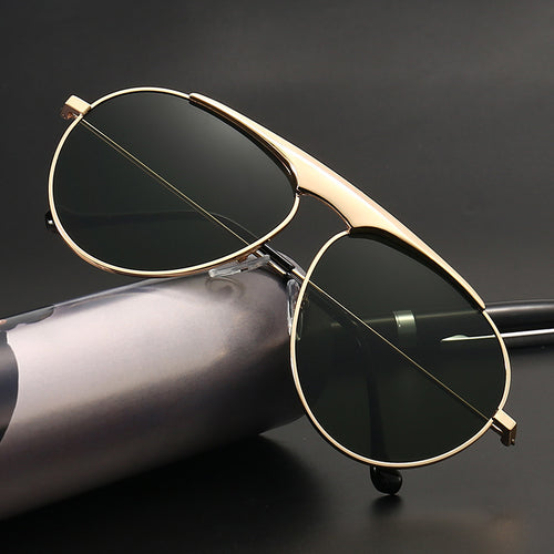 Fashionable Pilot Sunglasses Bowlift