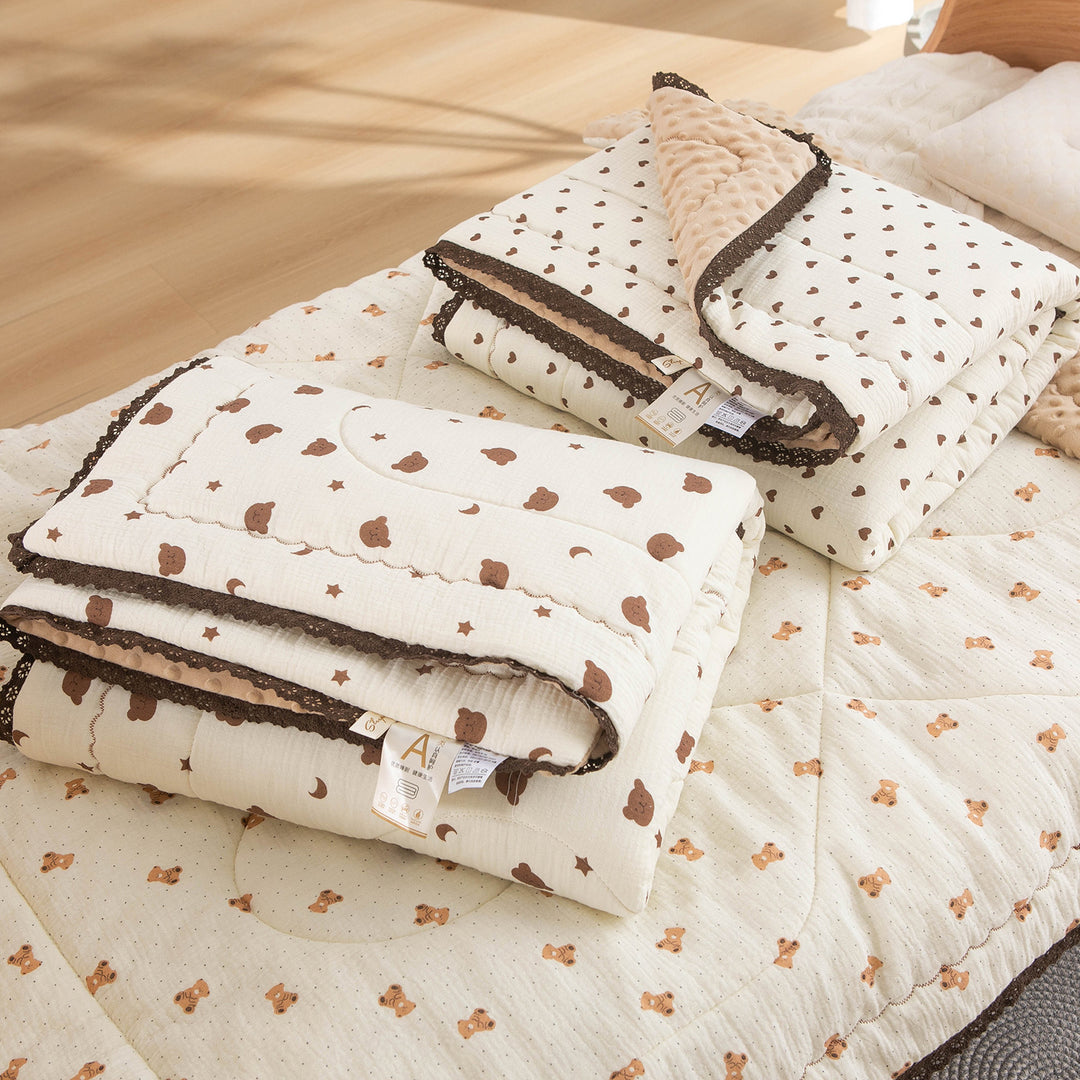 Women’s bedspread with high-quality floral design Bowlift