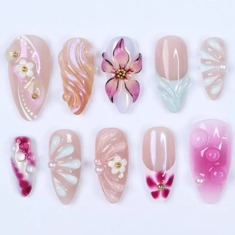 Artistic Floral and Star-Embellished Press-On Nail Set Bowlift