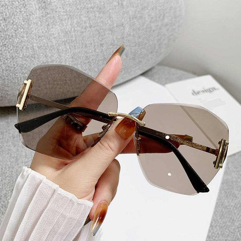 Women futuristic square sunglasses Bowlift