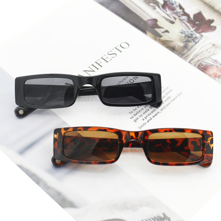 Women's fashion rectangular sunglasses with textured frame Bowlift