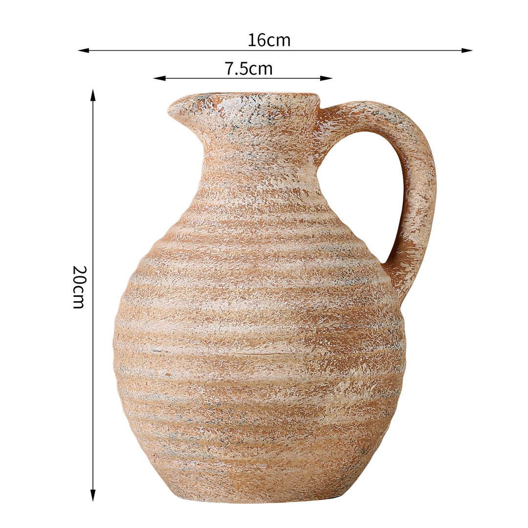 Handcrafted ceramic vase with ribbed structure Bowlift