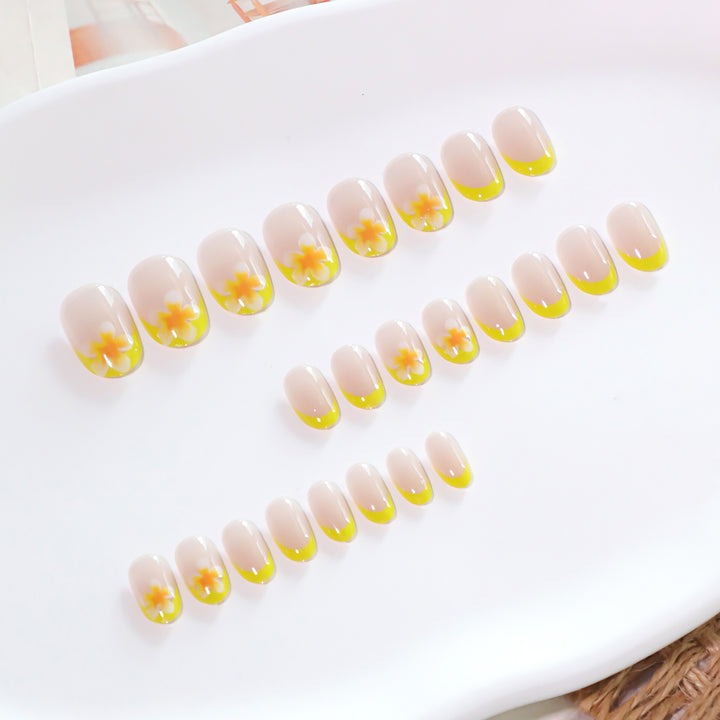 Artificial Nail Art with Blooming Design Bowlift