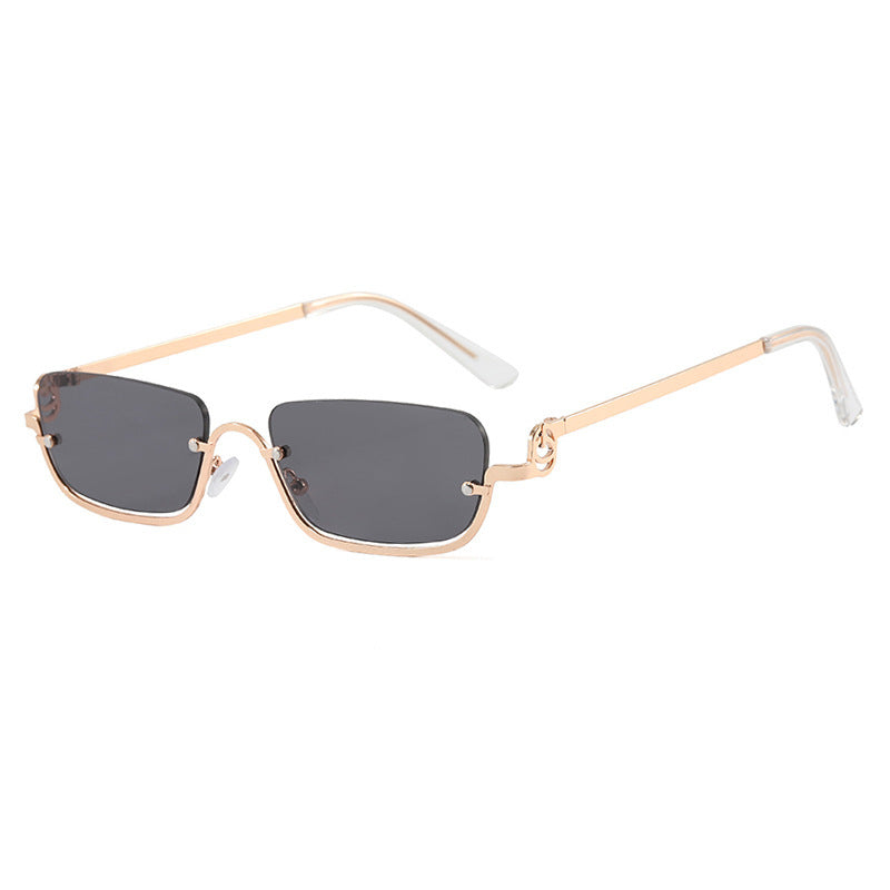 Women square sunglasses with elegant metal frame Bowlift