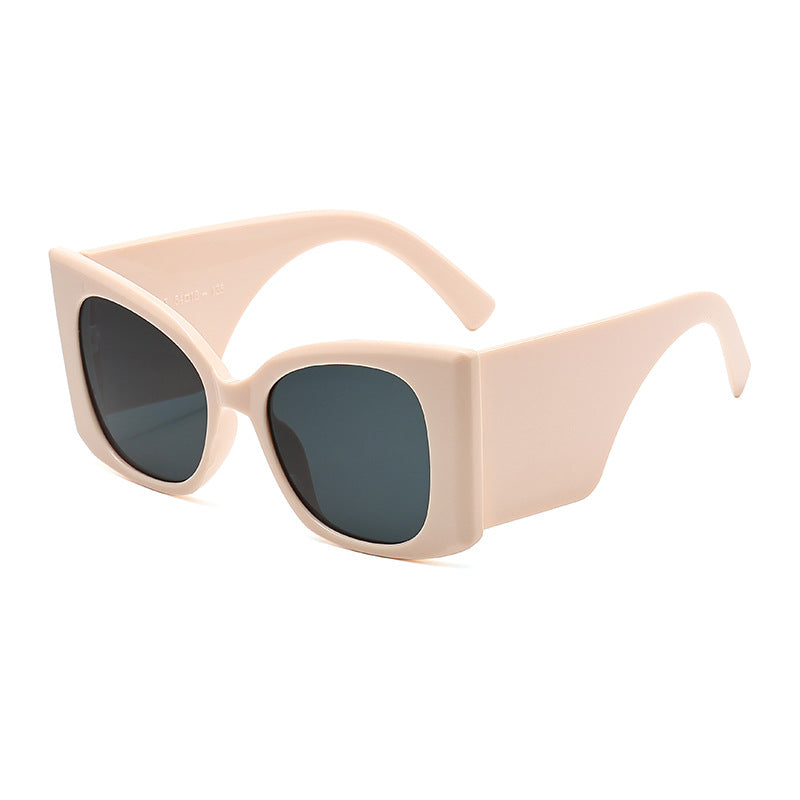Women's fashionable oversized sunglasses with glamorous design Bowlift