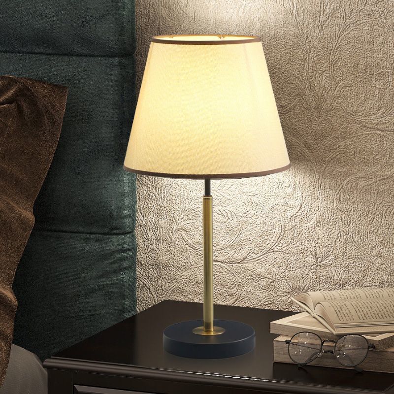 Modern Minimalist Table Lamp Design