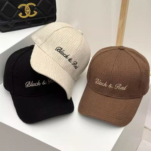 Women's Textured Knitted Baseball Cap Bowlift