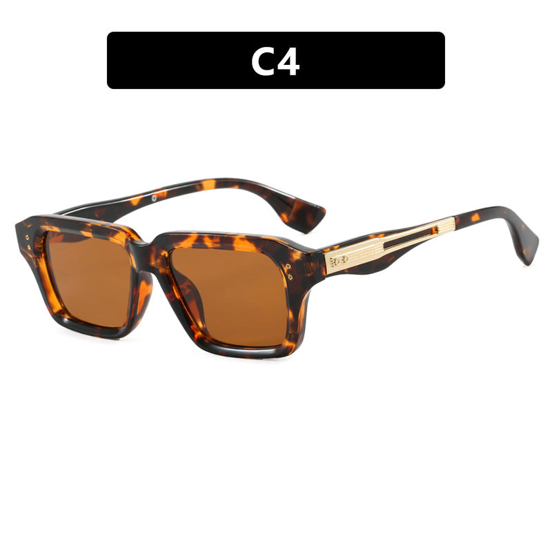 Women's stylish square sunglasses with luxurious tortoiseshell pattern and durable frame Bowlift