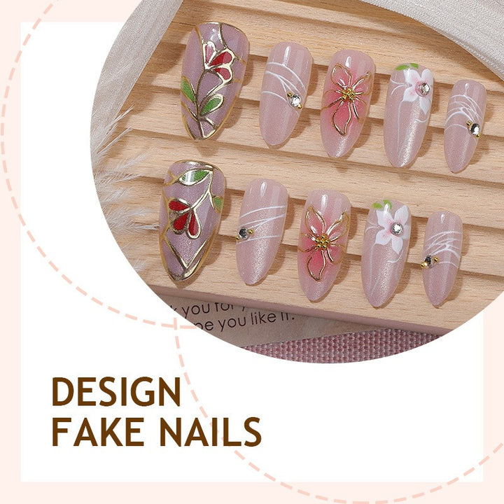 Nail art set with filigree floral decorations and shiny details Bowlift