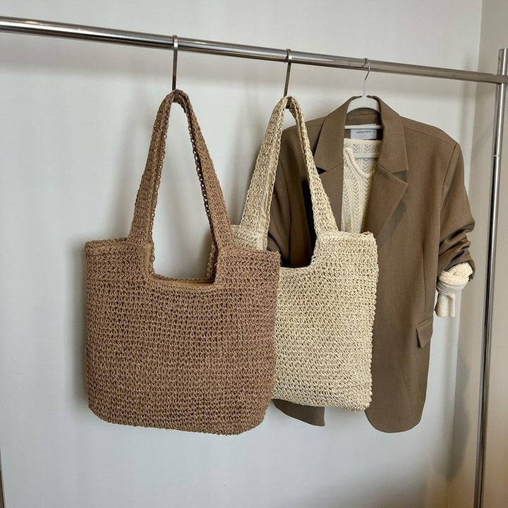 Rustic and Durable Tote Bag Bowlift