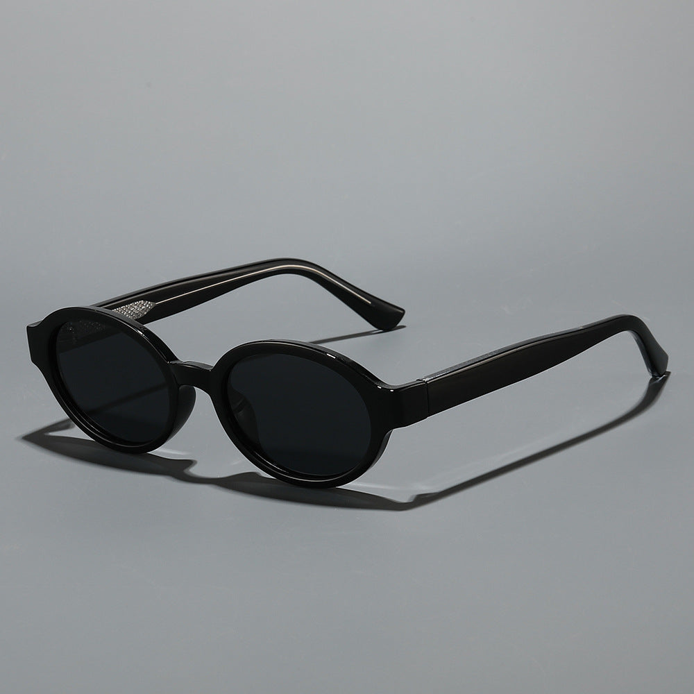 Ladies fashionable sunglasses in oval style with special wearing comfort Bowlift