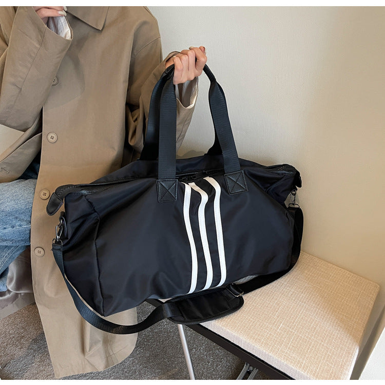 Sporty Bag With Plenty of Storage Bowlift