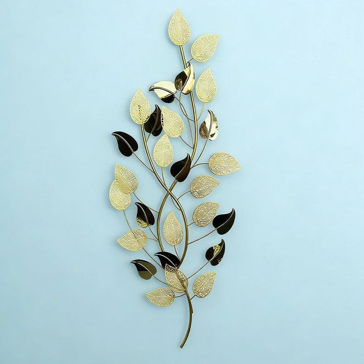 Wall-Mounted Leaf Sculpture Bowlift