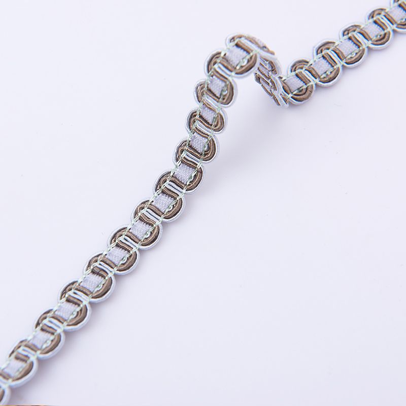 Decorative embroidery Bowlift