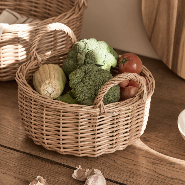 Beef Handcrafted Basket with Handle Bowlift
