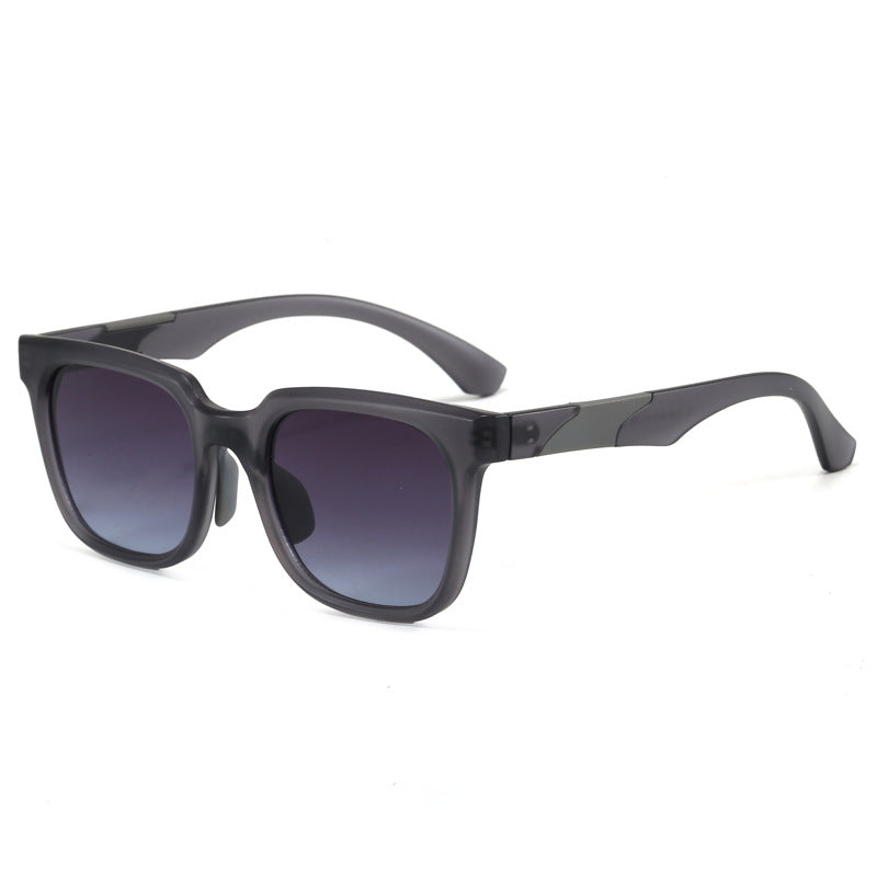 Women's Sporty Sunglasses in Modern Design Bowlift