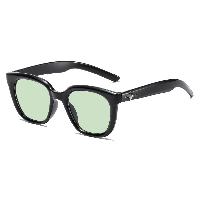 Fashionable Oversized Sunglasses Bowlift