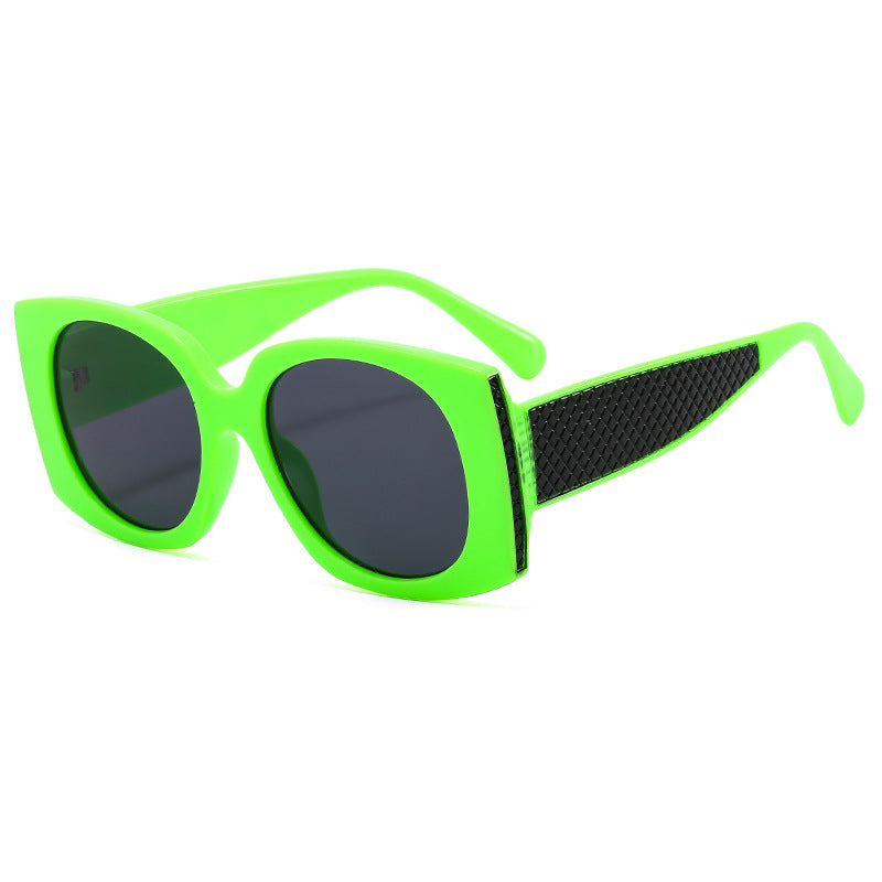 Ladies stylish sunglasses with distinctive frame Bowlift