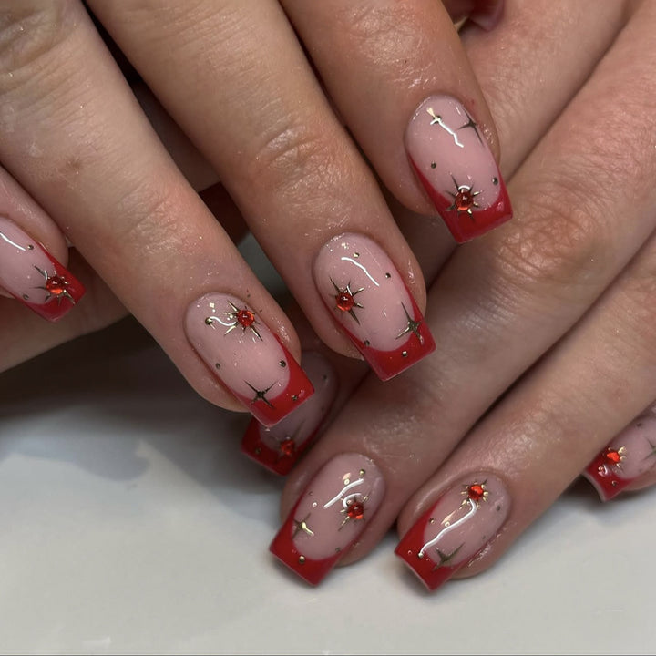 Nail set with glamorous accents Bowlift