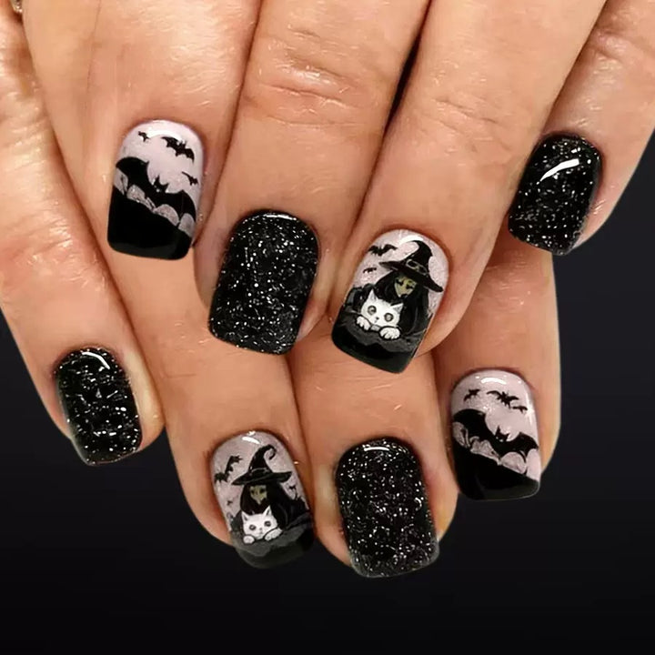 Acrylic nail set with creepy Halloween motif Bowlift