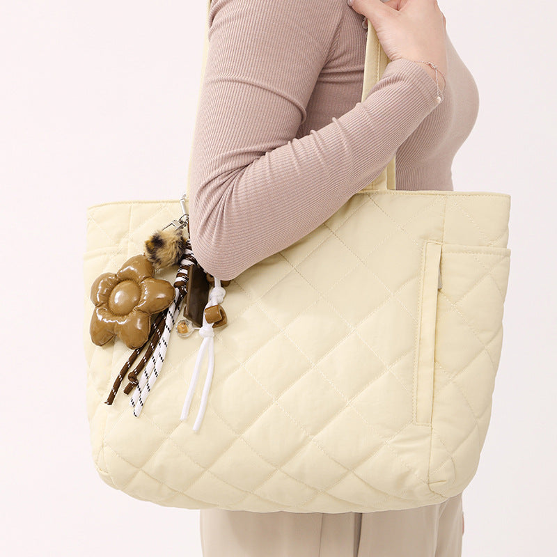Quilted Handbag Bowlift