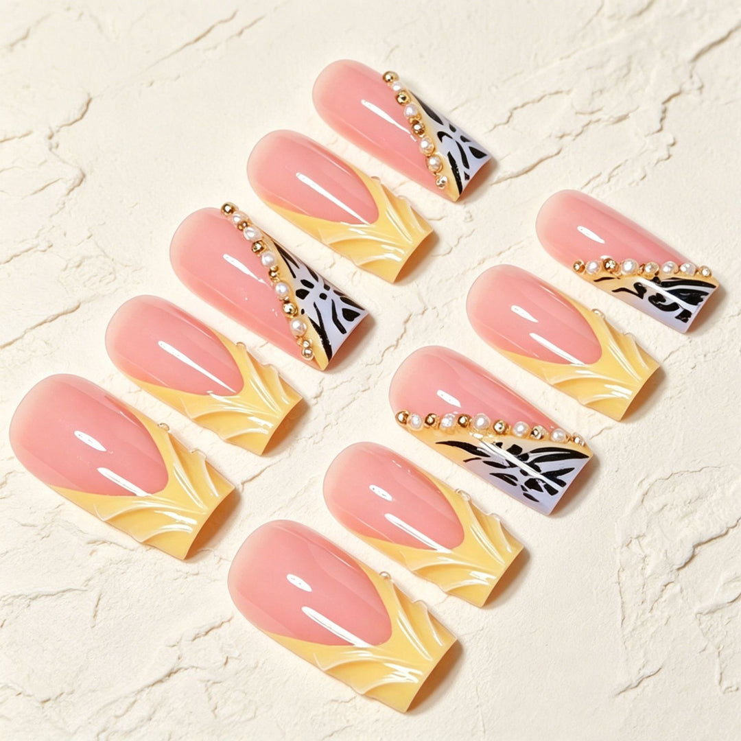 Glamorous Stiletto Press-On Nail Art Set Bowlift