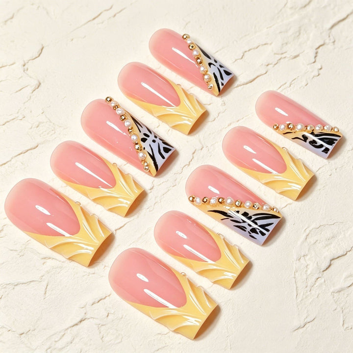 Glamorous Stiletto Press-On Nail Art Set Bowlift