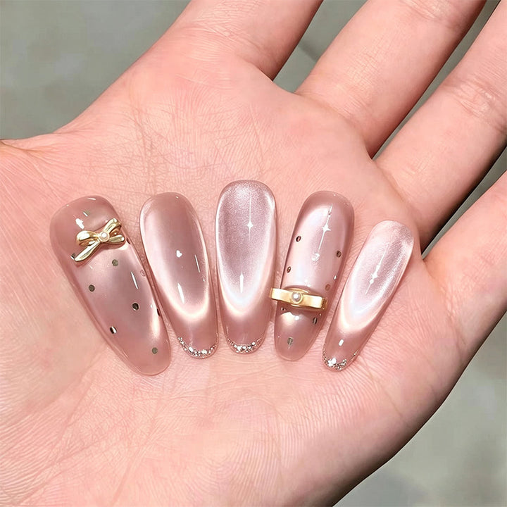 Nail art set with elegant glitter accents Bowlift