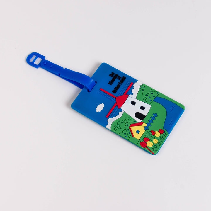 Unisex luggage tag with unique London design Bowlift