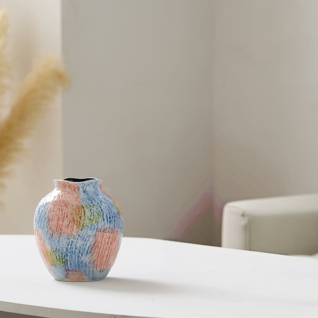 Decorative ceramic vase Bowlift