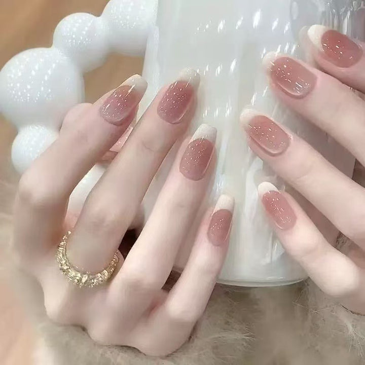 Glamorous artificial nails with rhinestone details Bowlift