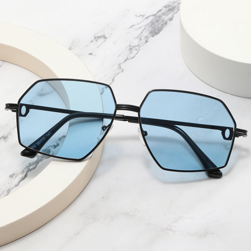 Ladies Stylish geometric sunglasses with elegant metal frame Bowlift
