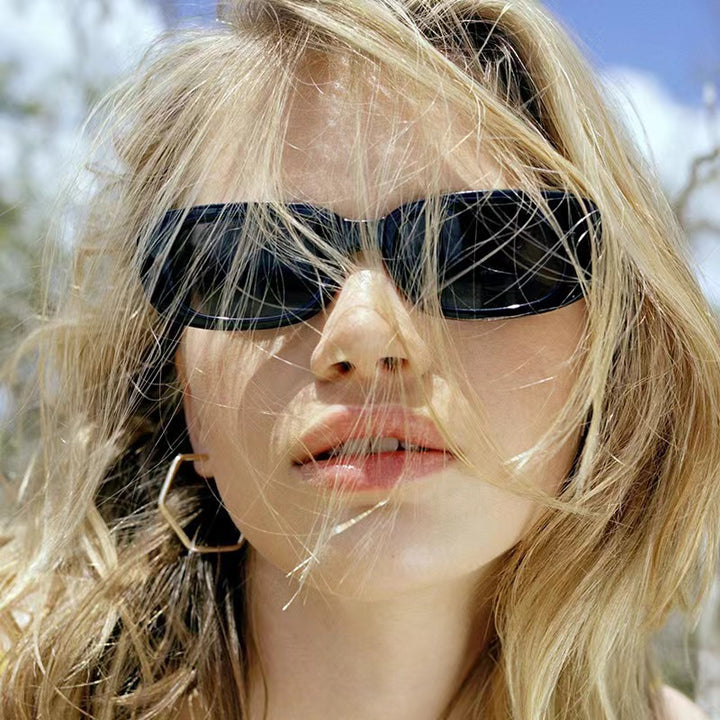 Retro Inspired Square Frame Sunglasses Bowlift