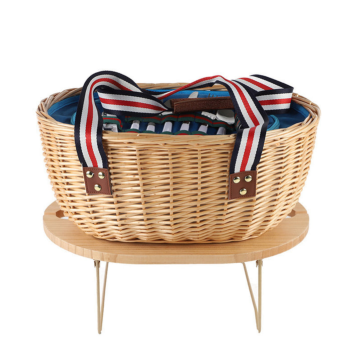 Rustic picnic basket with dish set Bowlift