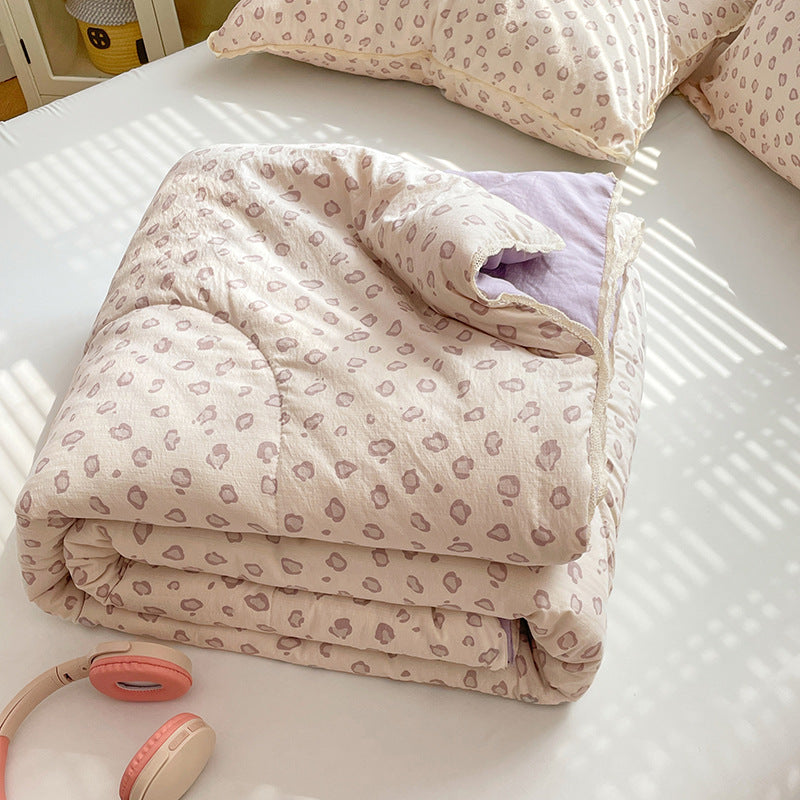 Ladies comfort duvet with delicate floral pattern and high-quality filling Bowlift