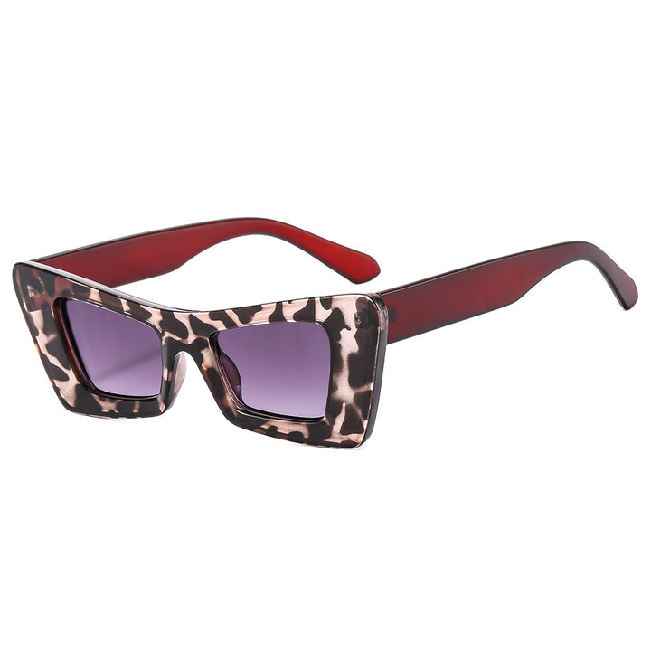 Ladies eye-catching designer sunglasses with modern prism frame Bowlift