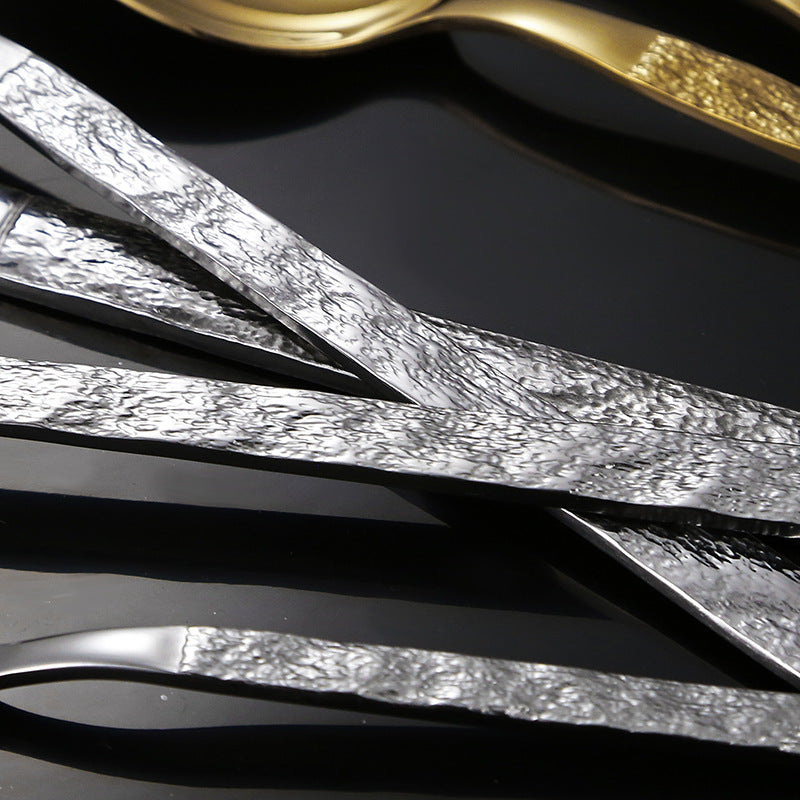 High-quality cutlery set with stylish, textured handle Bowlift