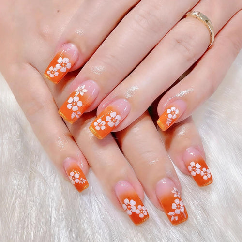 High-quality artificial nails with floral accents Bowlift