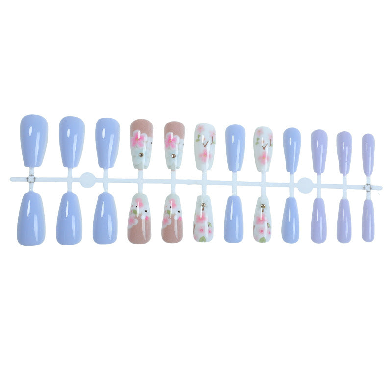Elegant Press-On Nail Set with Floral Accents Bowlift 1788496046